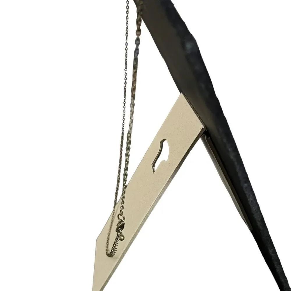 Necklace - Picture 2 of 4